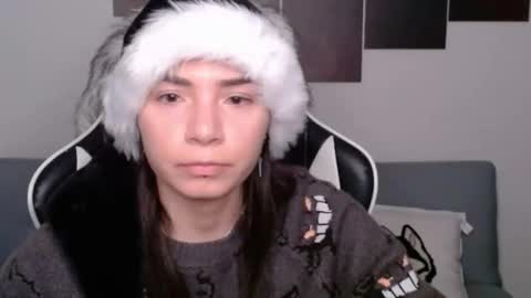 Snapshot of wolfs_daughter chatting on 17, 12, 2024 Alex online show from 17, 12, 2024