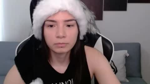 Snapshot of wolfs_daughter chatting on 25, 12, 2024 Alex online show from 25, 12, 2024