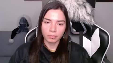 Snapshot of wolfs_daughter chatting on 3, 1, 2025 Alex online show from 3, 1, 2025