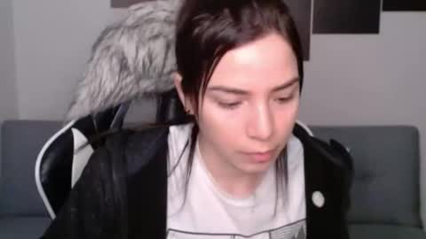 Snapshot of wolfs_daughter chatting on 13, 1, 2025 Alex online show from 13, 1, 2025