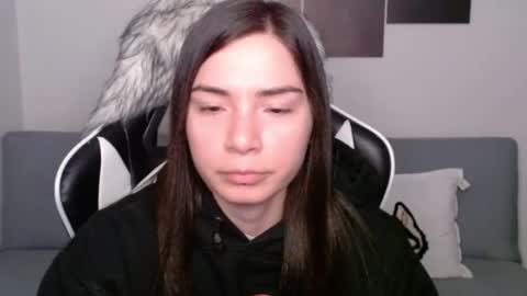 Snapshot of wolfs_daughter chatting on 14, 1, 2025 Alex online show from 14, 1, 2025