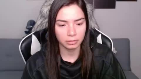 Snapshot of wolfs_daughter chatting on 19, 1, 2025 Alex online show from 19, 1, 2025