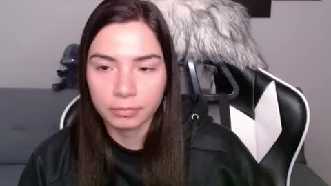 Snapshot of wolfs_daughter chatting on 20, 1, 2025 Alex online show from 20, 1, 2025