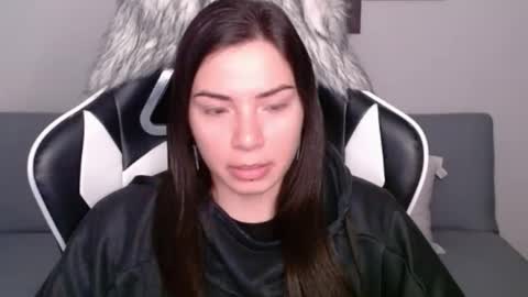 Snapshot of wolfs_daughter chatting on 29, 1, 2025 Alex online show from 29, 1, 2025