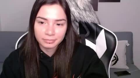 Snapshot of wolfs_daughter chatting on 10, 2, 2025 Alex online show from 10, 2, 2025