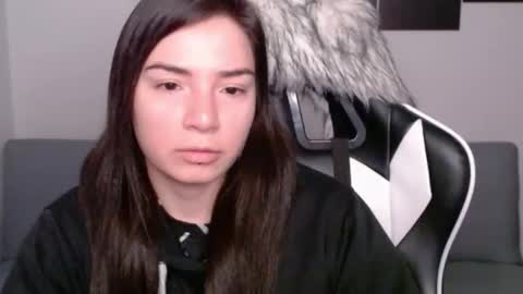 Snapshot of wolfs_daughter chatting on 16, 2, 2025 Alex online show from 16, 2, 2025