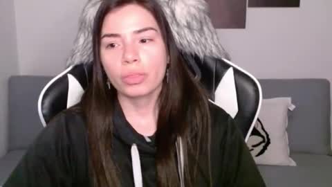 Snapshot of wolfs_daughter chatting on 17, 2, 2025 Alex online show from 17, 2, 2025