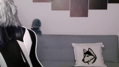 Snapshot of wolfs_daughter chatting on 17, 2, 2025 Alex online show from 17, 2, 2025