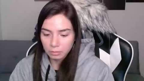 Snapshot of wolfs_daughter chatting on 19, 2, 2025 Alex online show from 19, 2, 2025