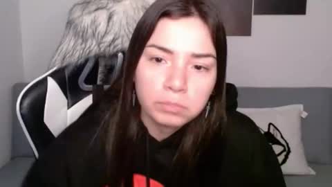 Snapshot of wolfs_daughter chatting on 5, 3, 2025 Alex online show from 5, 3, 2025