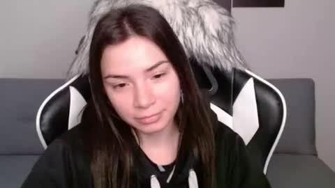 Snapshot of wolfs_daughter chatting on 9, 3, 2025 Alex online show from 9, 3, 2025