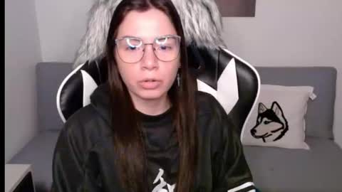 Snapshot of wolfs_daughter chatting on 9, 9, 2025 Alex online show from 9, 9, 2025