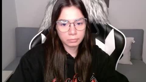 Snapshot of wolfs_daughter chatting on 11, 9, 2025 Alex online show from 11, 9, 2025