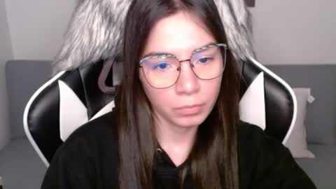 Snapshot of wolfs_daughter chatting on 30, 9, 2025 Alex online show from 30, 9, 2025