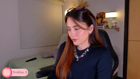   online show from 6, 11, 2025