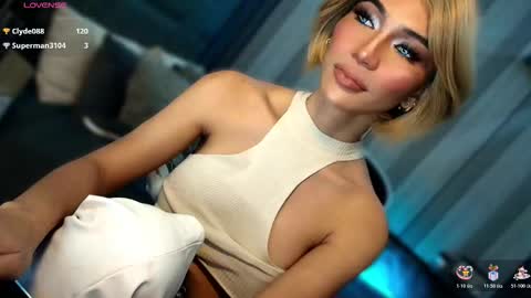 Snapshot of womanofyourdesire_ts chatting on 21, 2, 2026 Julia online show from 21, 2, 2026