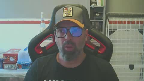 Adam online show from 25, 1, 2025