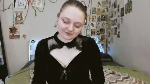 Snapshot of wonderconnie chatting on 28, 5, 2026 wonderconnie online show from 28, 5, 2026
