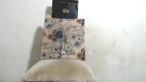 SHENIEL RODRIGUEZ online show from 27, 1, 2025