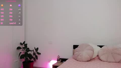 Snapshot of wonderwomannn chatting on 4, 10, 2025 Amalia online show from 4, 10, 2025