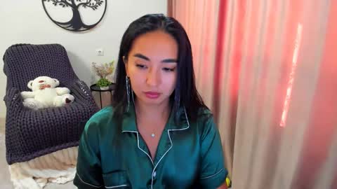 dudetta Kim online show from 9, 9, 2025