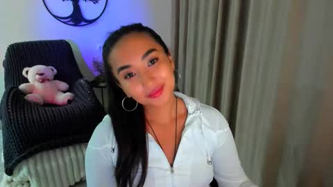 dudetta Kim online show from 17, 9, 2025