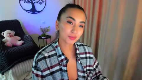 dudetta Kim online show from 25, 9, 2025