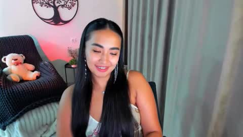 dudetta Kim online show from 30, 9, 2025