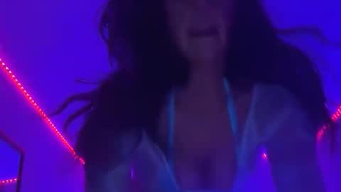 cum4me online show from 27, 4, 2026