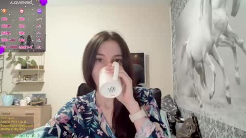 Anna  online show from 30, 1, 2025