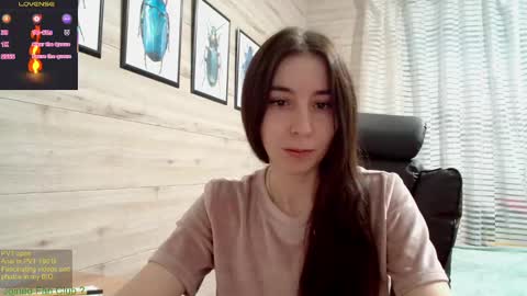 Anna  online show from 5, 3, 2025