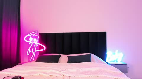 Snapshot of wowlovie666 chatting on 19, 12, 2024 Emi online show from 19, 12, 2024