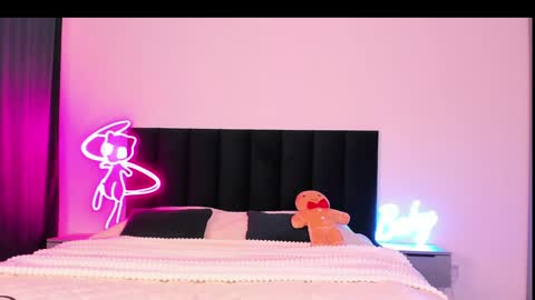 Snapshot of wowlovie666 chatting on 31, 12, 2024 Emi online show from 31, 12, 2024