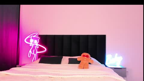 Snapshot of wowlovie666 chatting on 9, 1, 2025 Emi online show from 9, 1, 2025