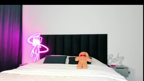 Snapshot of wowlovie666 chatting on 21, 1, 2025 Emi online show from 21, 1, 2025