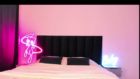 Snapshot of wowlovie666 chatting on 20, 2, 2025 Emi online show from 20, 2, 2025