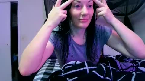 Snapshot of wrenleigh chatting on 7, 6, 2026 Crystal Lake online show from 7, 6, 2026
