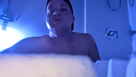 Snapshot of wundrsword33 chatting on 28, 5, 2026 BONER DONOR online show from 28, 5, 2026