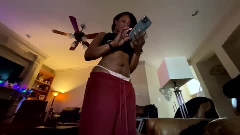 Snapshot of wynterheat chatting on 8, 3, 2025 Wynter Heat online show from 8, 3, 2025