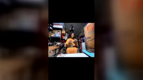 Snapshot of wynterheat chatting on 8, 4, 2026 Wynter Heat online show from 8, 4, 2026