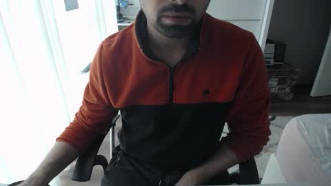 Snapshot of x_____0_____x chatting on 28, 10, 2025 Mr. Lonely online show from 28, 10, 2025