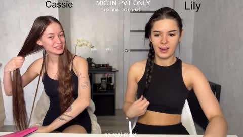 wiwi clap clap cat baby girl online show from 9, 2, 2026