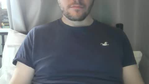 Snapshot of x_yes chatting on 4, 11, 2025 x_yes online show from 4, 11, 2025