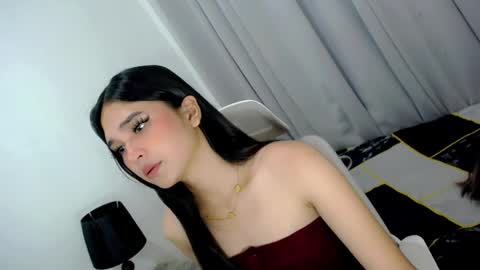 xairah_doux online show from 8, 4, 2026
