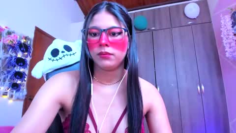 Snapshot of xallysonx_ chatting on 22, 10, 2025 XALLYSONX online show from 22, 10, 2025