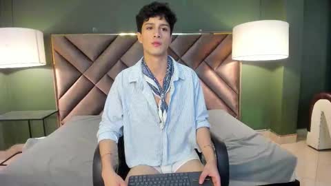 xam_collen online show from 4, 3, 2026