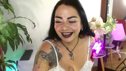 XAMARA1124 online show from 23, 2, 2025