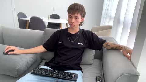 Snapshot of xamyu chatting on 10, 2, 2025 Xam online show from 10, 2, 2025