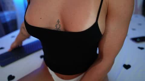 Snapshot of xandrabae chatting on 11, 6, 2026 Alexandra online show from 11, 6, 2026