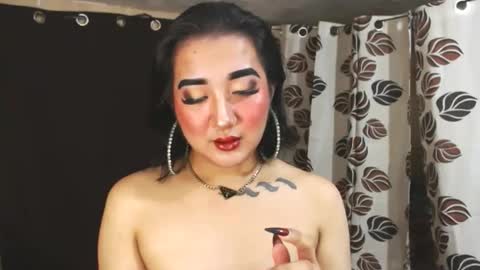 Nira   NOT INTO CHEAP GUYS  online show from 18, 1, 2025